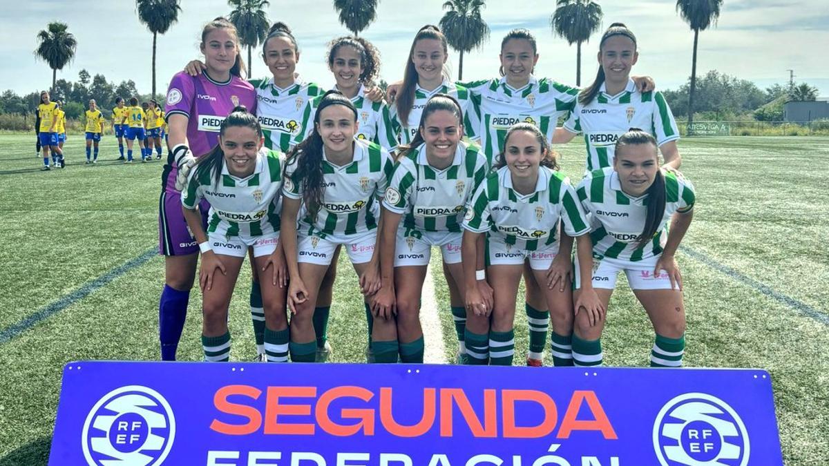 Once inicial del Córdoba CF Femenino en la Ciudad Deportiva ante el Juan Grande.