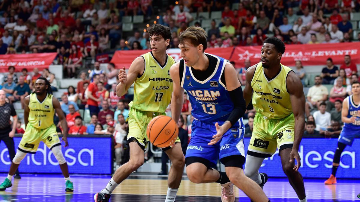 Will Falk, alero del UCAM Murcia, durante un partido en el Palacio la pasada temporada.