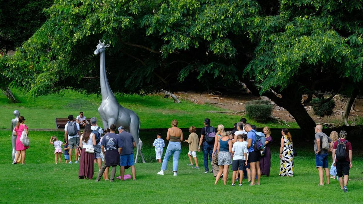 Actividad familiar en busca de los animales escondidos en Las Palmas de Gran Canaria