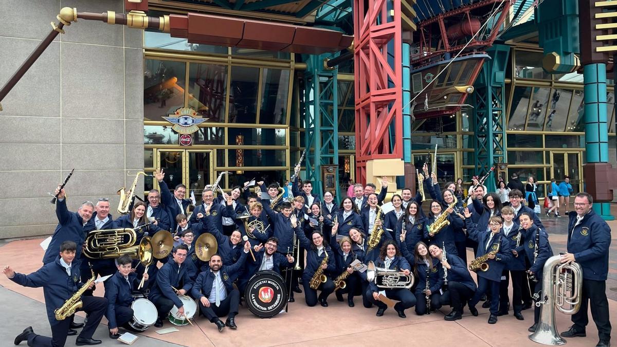 Así toco la "banda joven" de la Primitiva de Xàtiva en Disneyland París