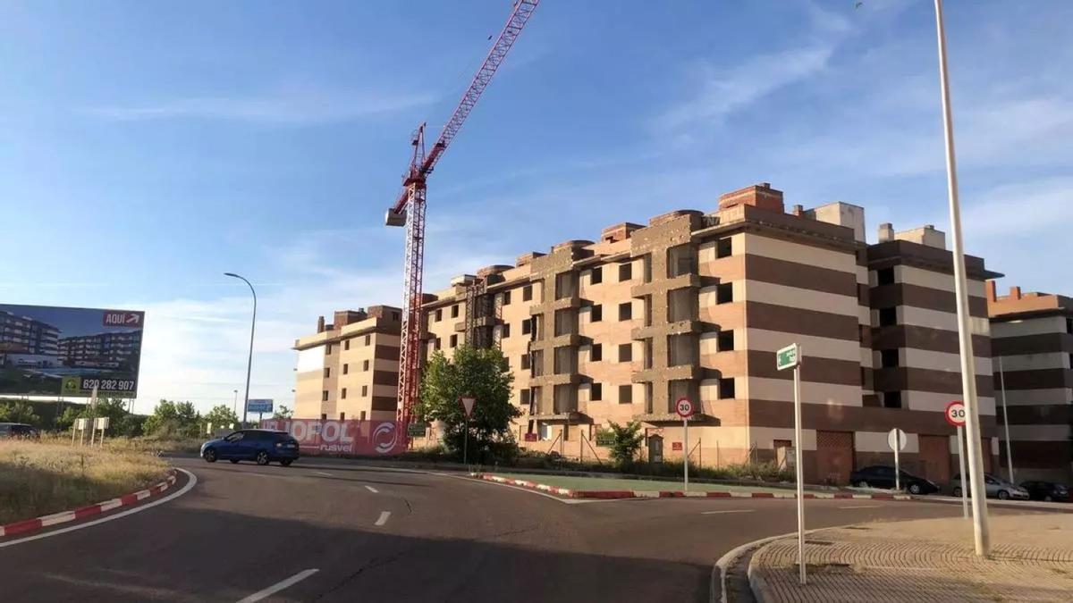 Construcción de nuevas viviendas en Mérida.