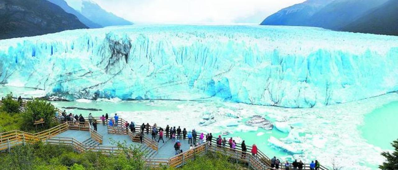 El glaciar del Perito Moreno, en la Patagonia, uno de los más famosos.
