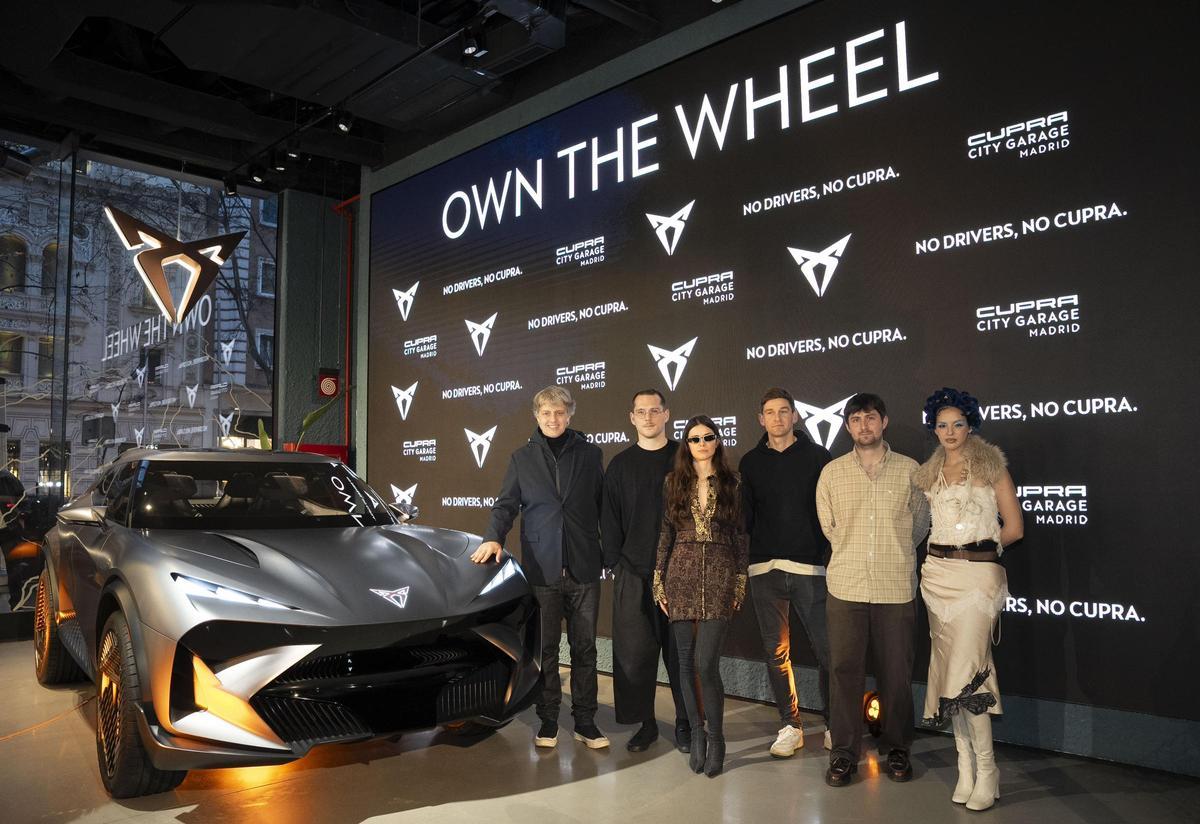 Cupra presenta la exposición ‘Own the Wheel’ en su Cupra City Garage de Madrid
