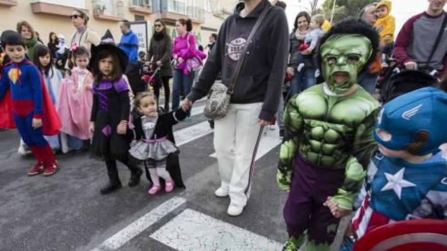 Benicàssim se disfraza en Sant Antoni