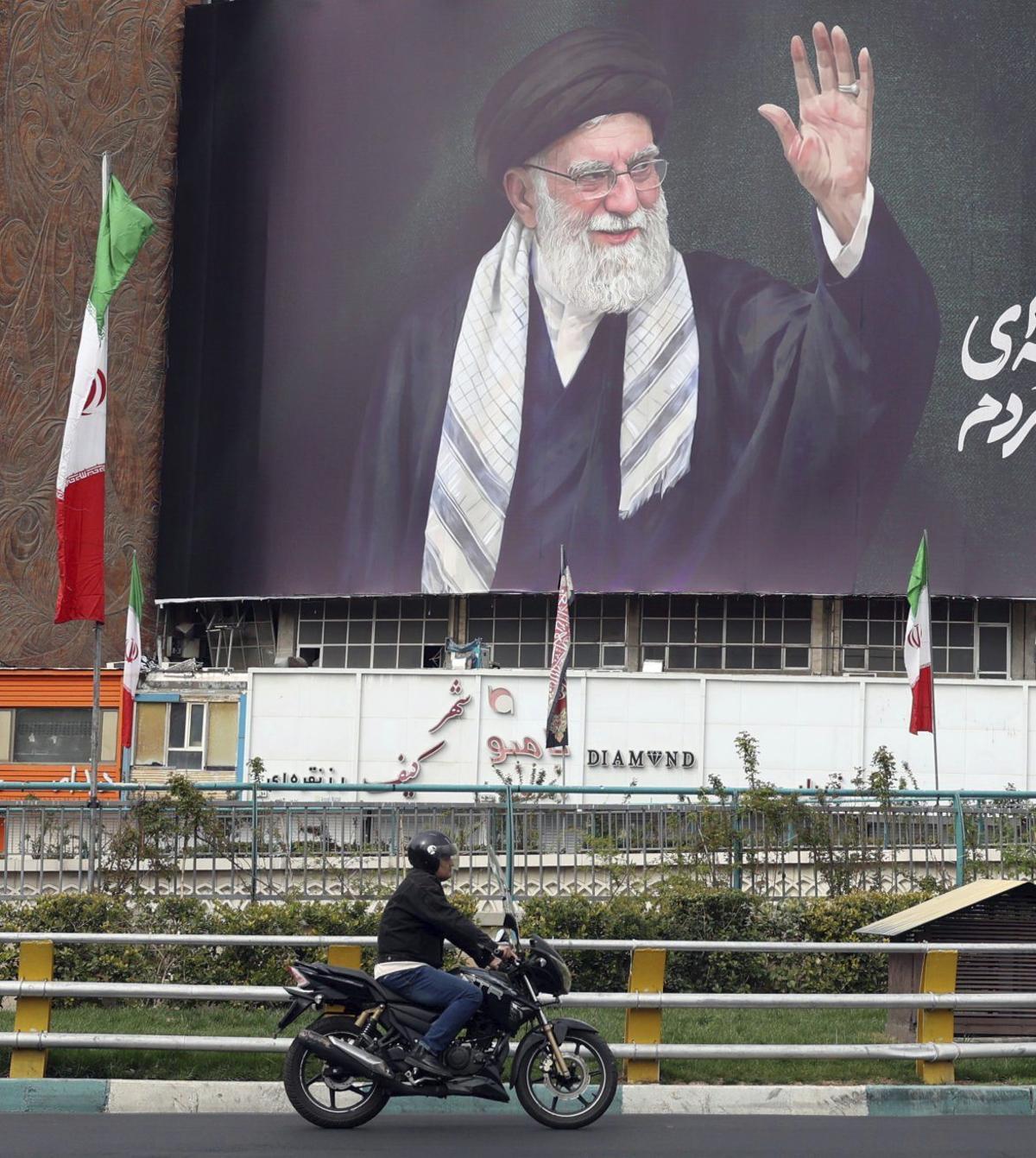 ¿El final dels aiatol·làs?