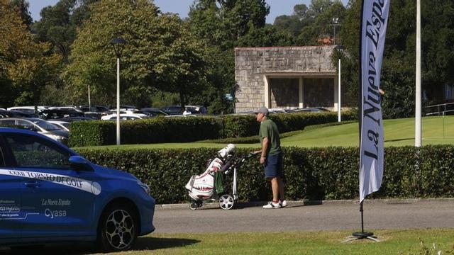 El campo de golf de La Llorea, ayer, durante la disputa del XXXII Torneo de LA NUEVA ESPAÑA-Trofeo Unicaja. | MARCOS LEÓN