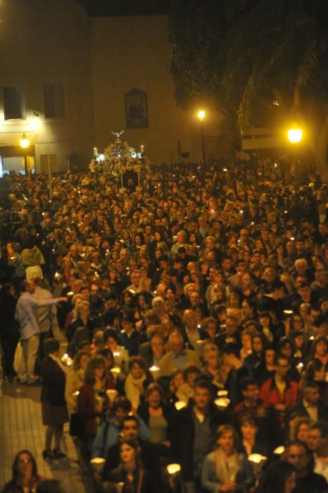 Miles de personas salen a la calle para ver procesionar a seis cofradías