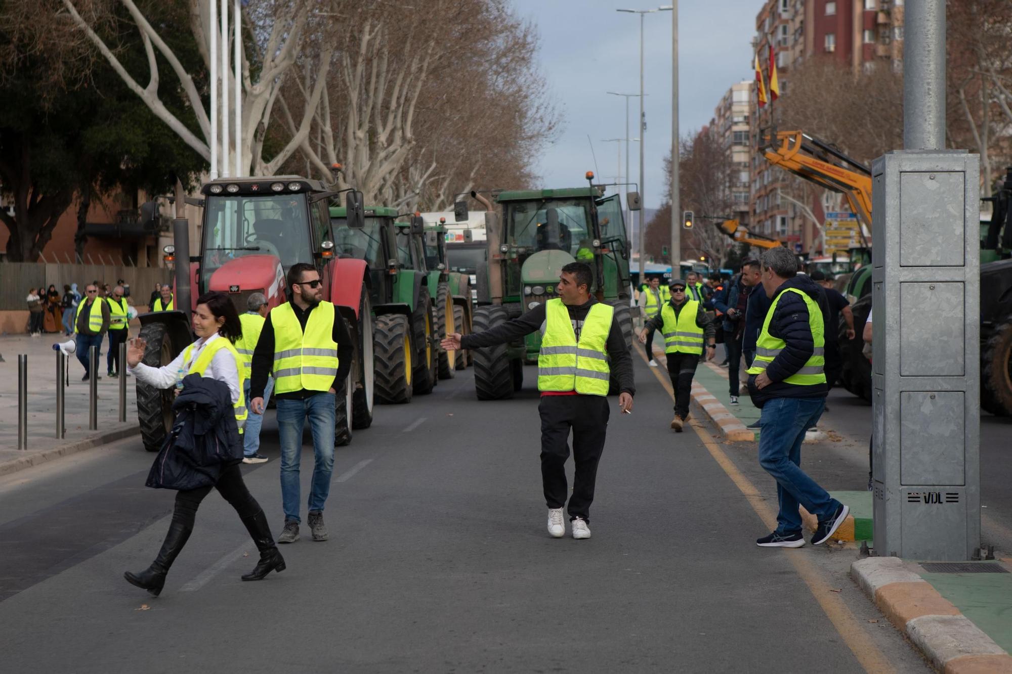 Las imágenes del bloqueo del campo a la Asamblea Regional este miércoles