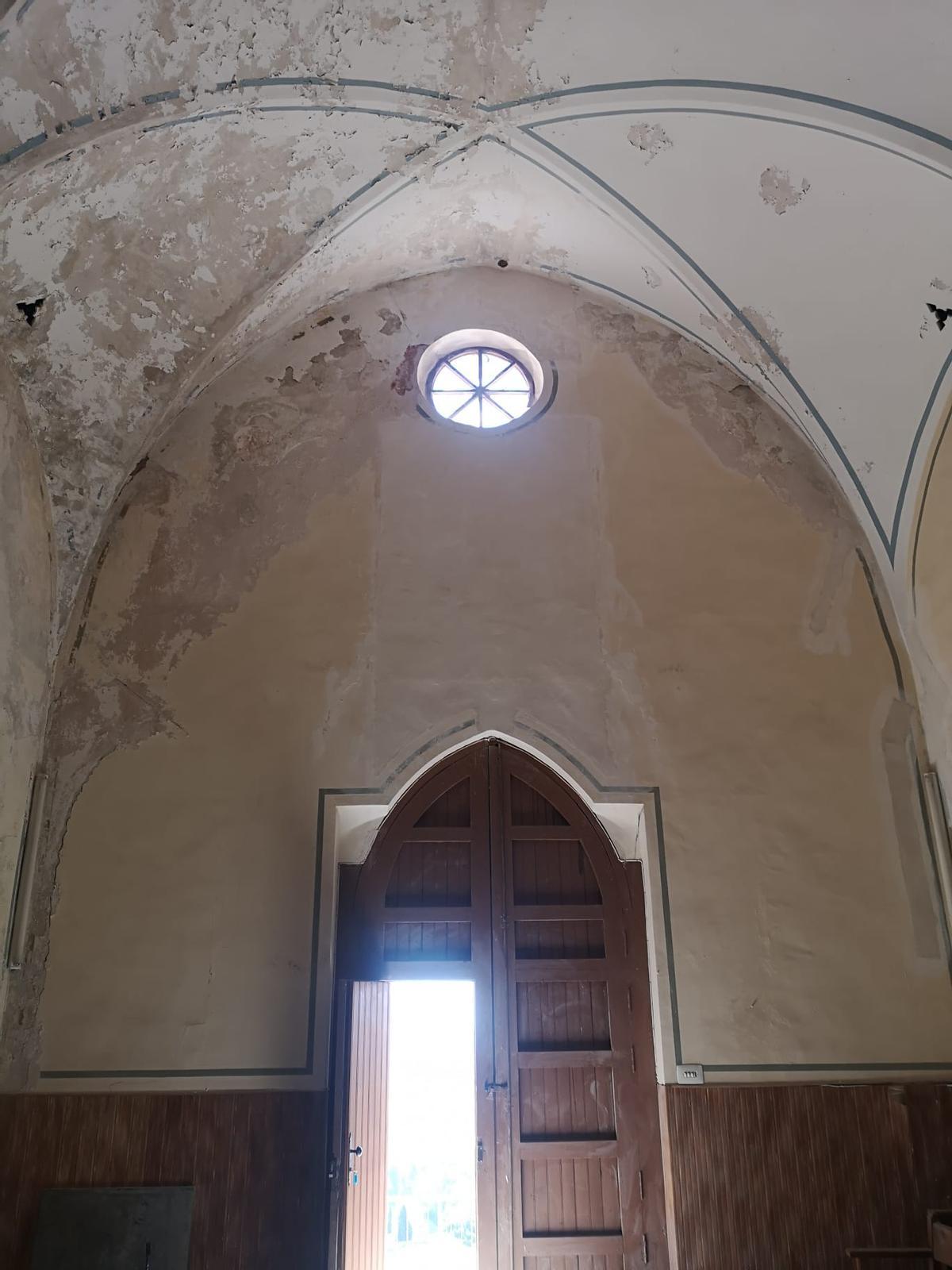 Interior de la ermita de Sant Josep i la Creu.