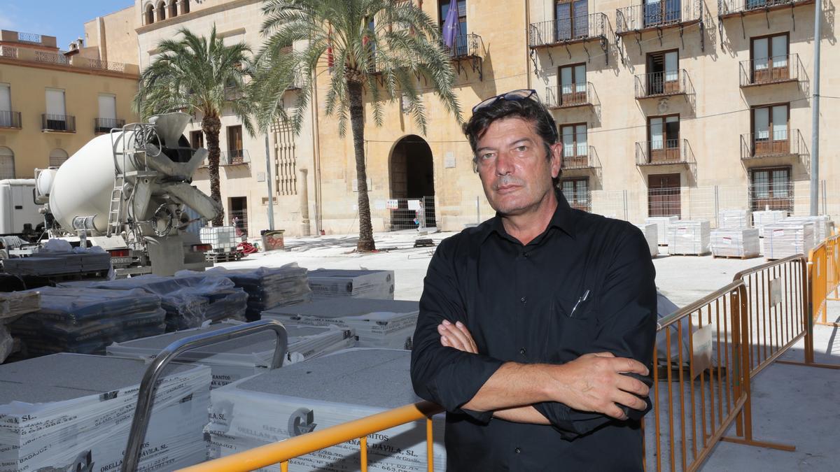 Paco Fuster, arquitecto y proyectista de las remodelaciones de Elche.