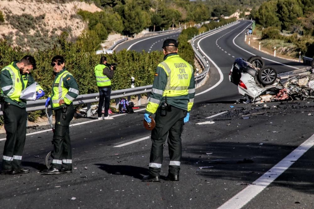 Un conductor en dirección contraria causa un accidente con dos muertos en la A-7 en Tibi