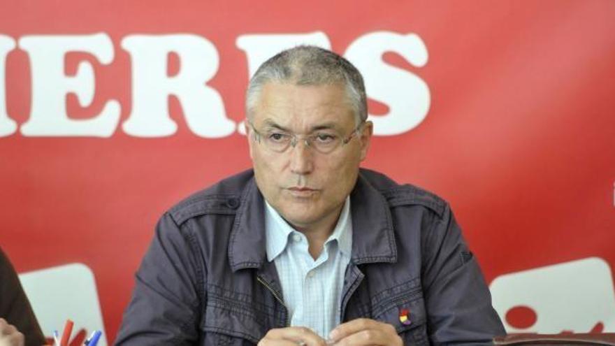 Orviz no se presentará a  la reelección como coordinador regional de IU Asturias