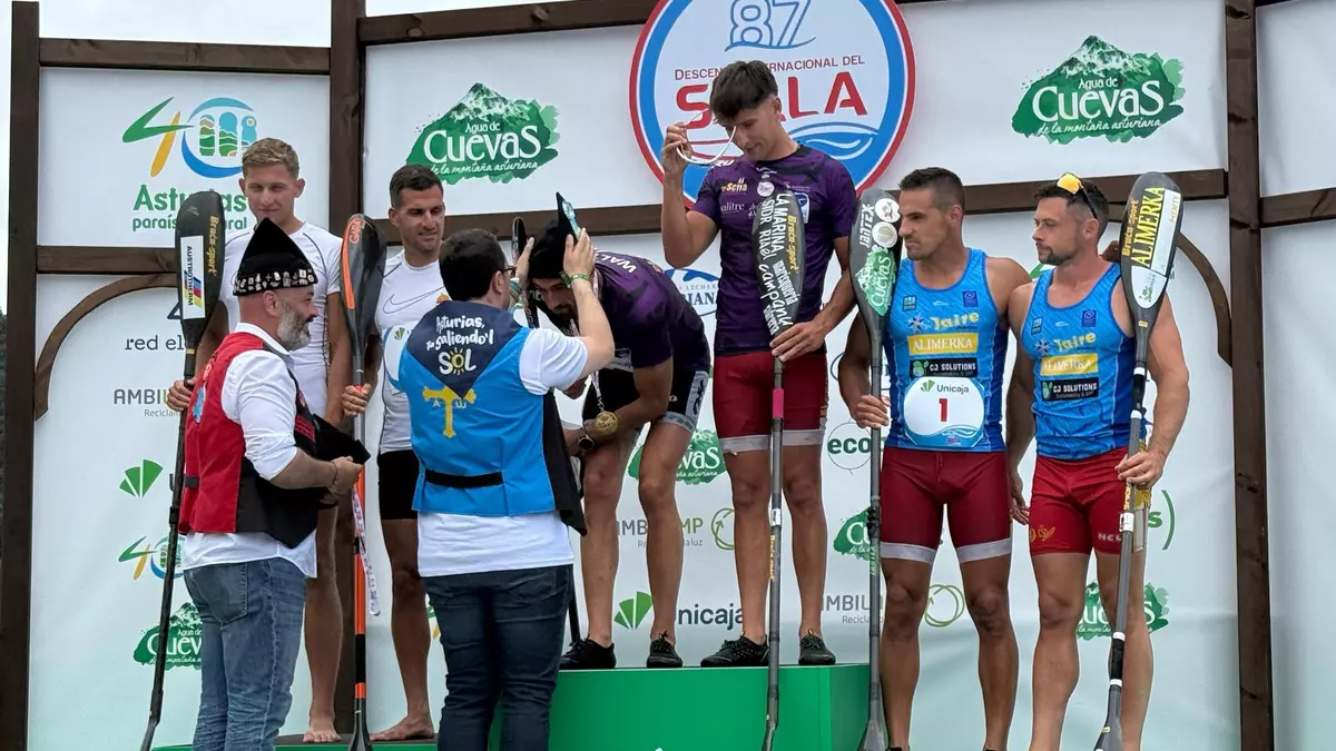 Así fue la emotiva entrega de premios a los ganadores del Sella: "Nada se iguala a lo que hemos vivido hoy", aseguran Bouzán y Llera tras la intensa final