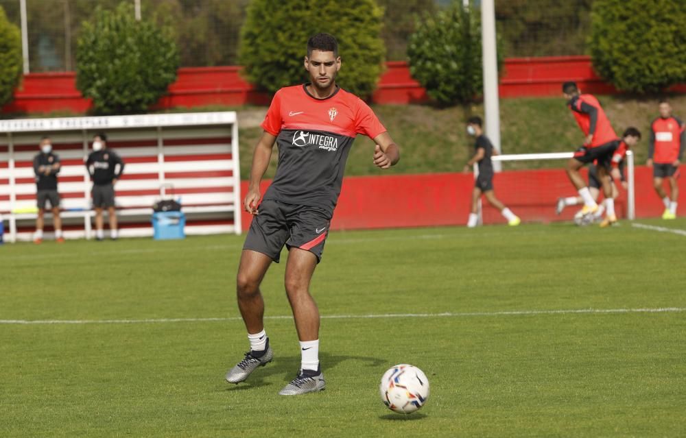 Entrenamiento del Sporting en Mareo.