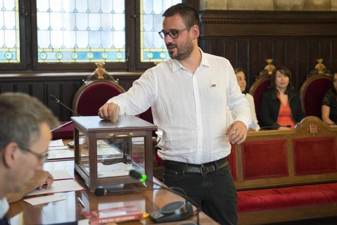 L’alcalde de Girona Lluc Salellas anuncia la mort del seu fill no nat «de manera inesperada»