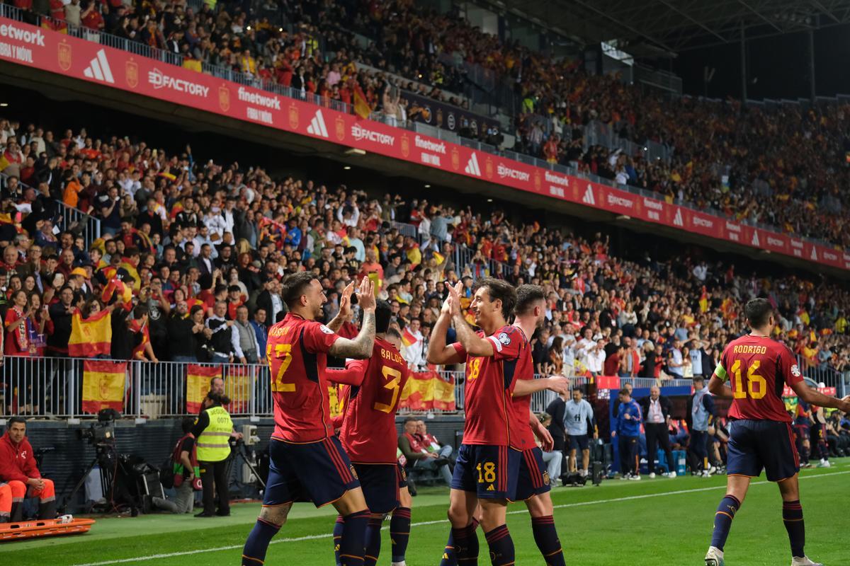 La Roja juega en Málaga contra Noruega, en imágenes