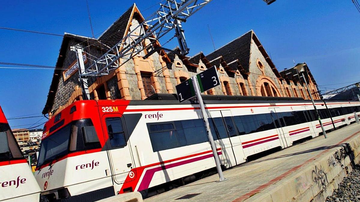 Un tren aturat a l’estació de Puigcerdà, en una imatge d’arxiu.  | DIARI DE GIRONA