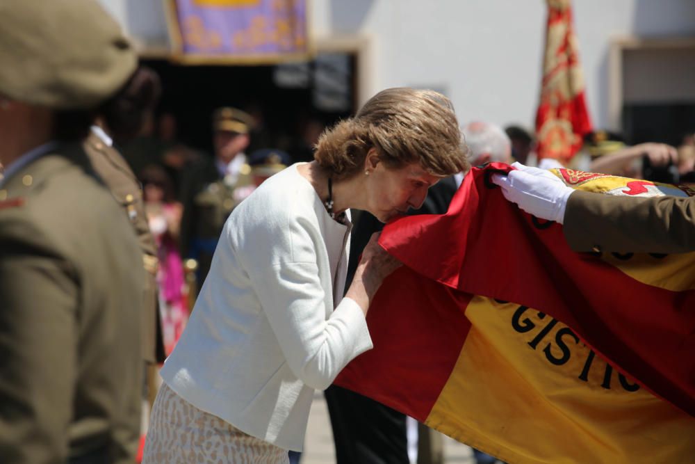 600 civiles juran la bandera en Palma