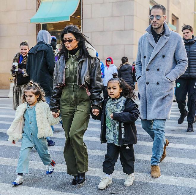 Penelope Disick, Kourtney Kardashian y North West, por las calles de Manhattan