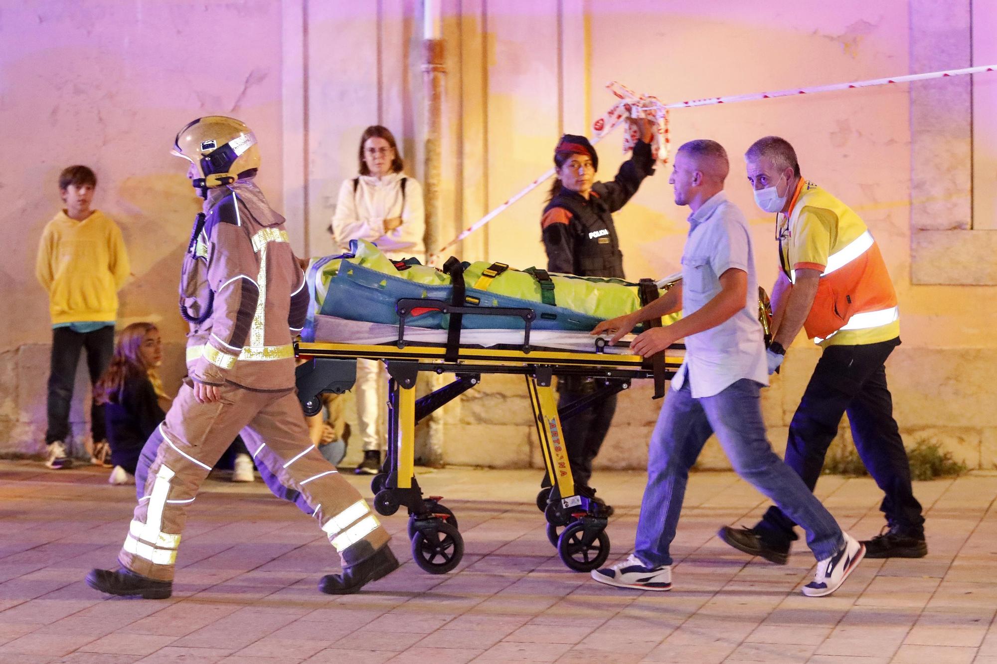 Un ferit greu, adult, i set de lleus, dos adults i cinc infants, en una explosió a la Casa de Cultura