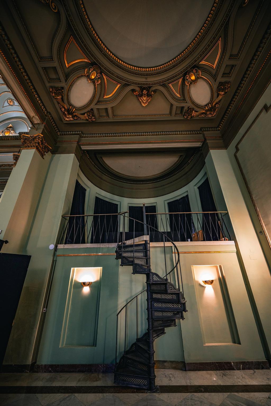 Detalle decorativo del Círculo de Bellas Artes.