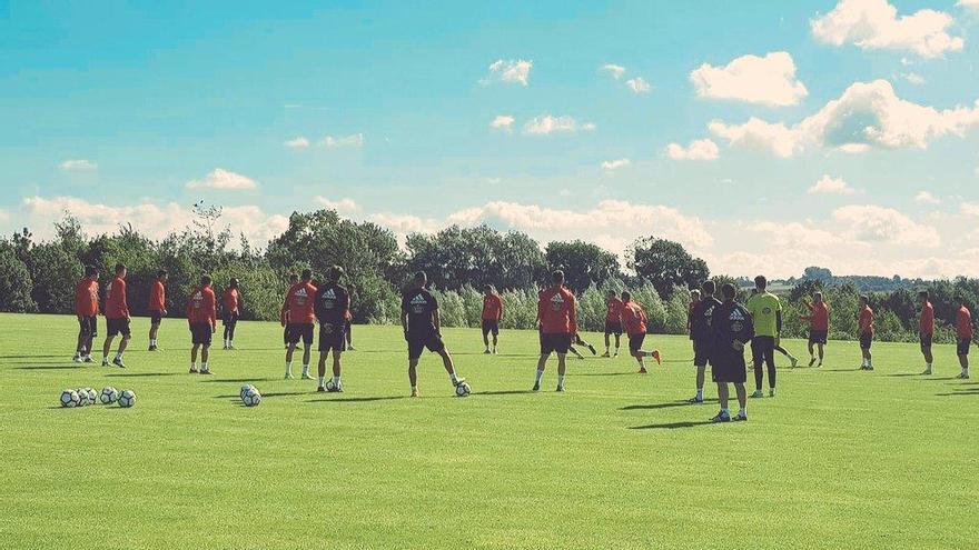 El Celta, ayer, durante el entrenamiento. // RC Celta