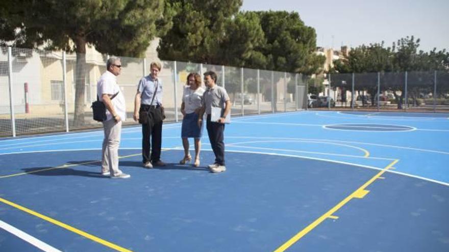 Alaquàs construye una nueva pista polivalente