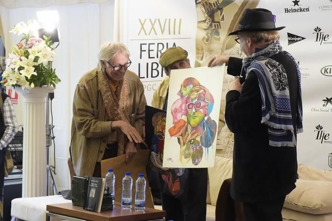 Luis Antonio de Villena, en la Feria del Libro