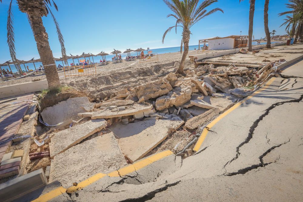 El río Nacimiento causó destrozos en Orihuela Costa en la gota fría en zonas donde se ha ocupado su cauce natural, como el paseo en la playa o los viales y zonas deportivas de varias urbanizaciones