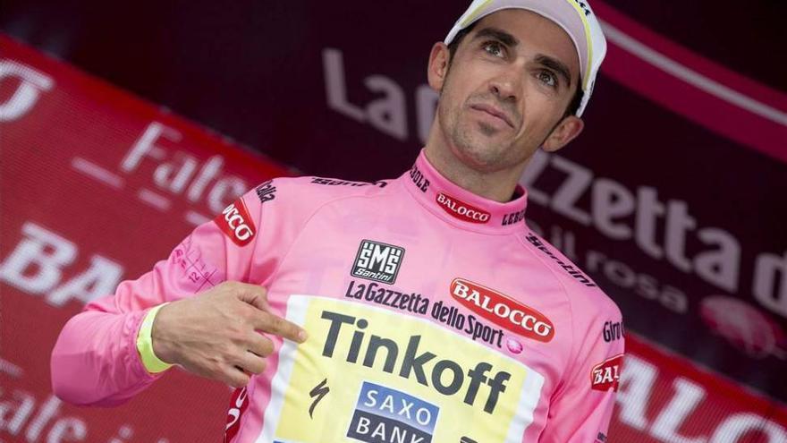 Contador ejerce de Induráin en la alta montaña