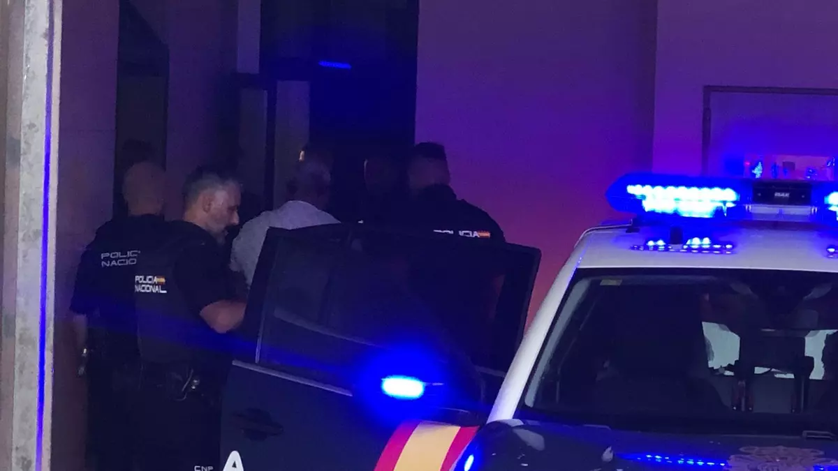 Prisión provisional por tentativa de homicidio para uno de los implicados en la pelea multitudinaria de Ribeira