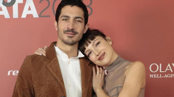 Ja hi ha foto: Úrsula Corberó mostra el seu fill a Instagram