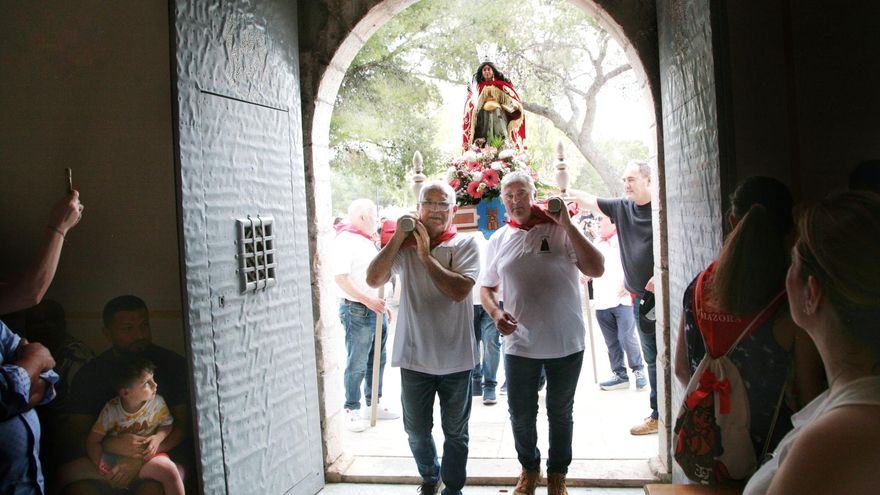 La &#039;tornà&#039; de Santa Quitèria a su ermita en Almassora, en imágenes