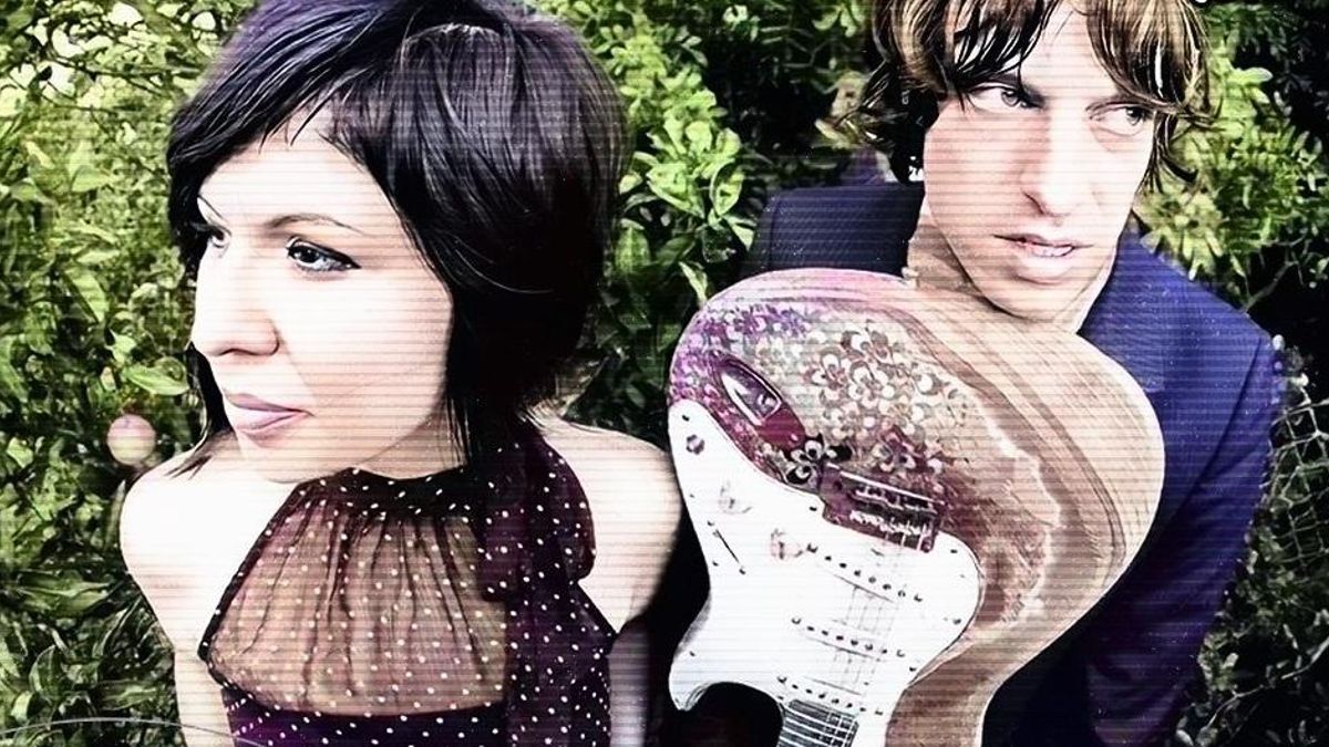 Pat Beers y Lety Beers, integrantes de la banda de rock Schizophonics