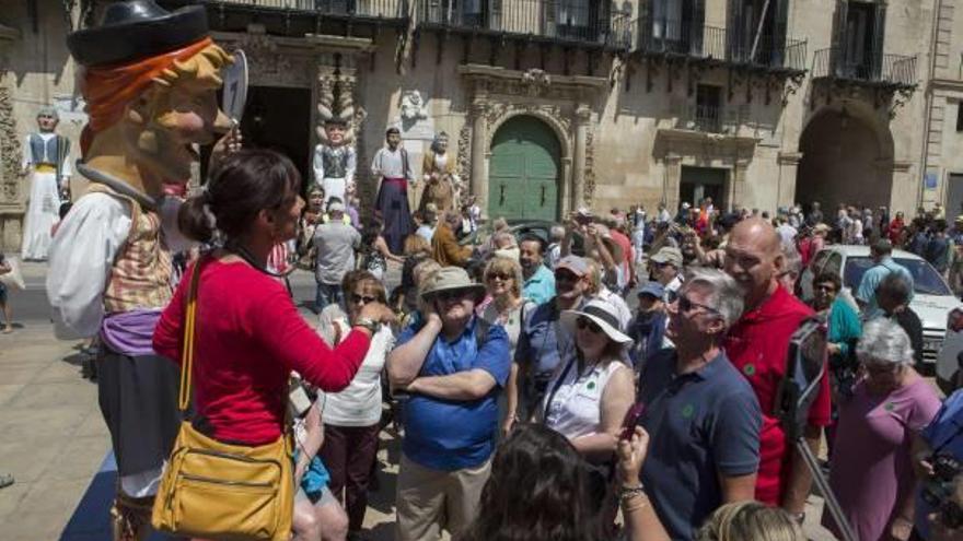 Una ciudad turística como Alicante lleva, por el momento, ocho meses sin gerente de Turismo.