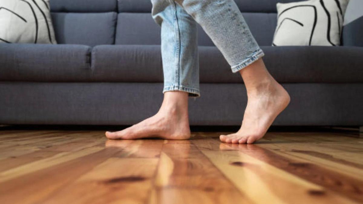 Ni caminar ni sortir en bicicleta: l’exercici ideal per a majors de 65 anys es pot fer sense sortir de casa
