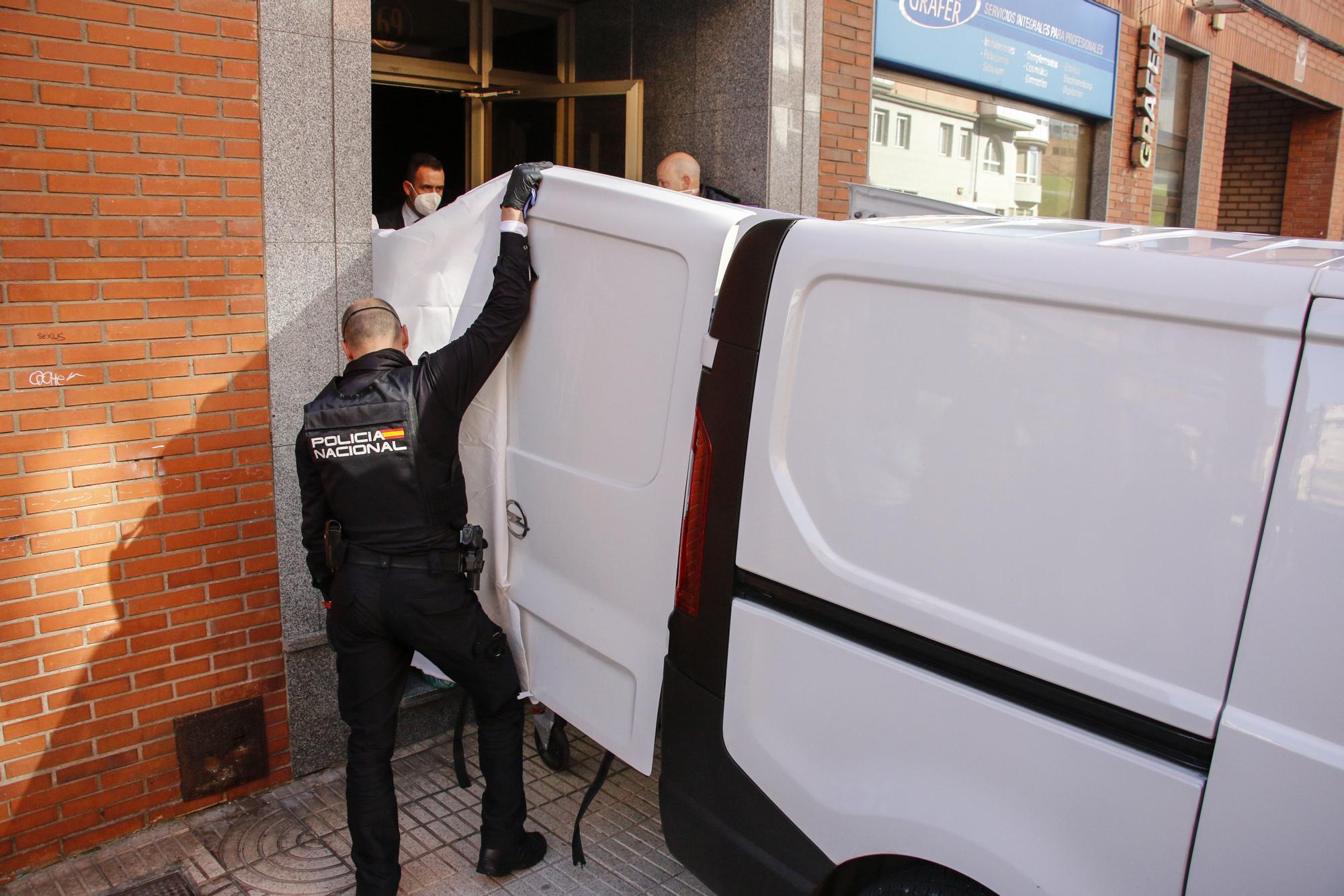 En imágenes: Conmoción en Oviedo por el asesinato de una niña de 14 años en Vallobín