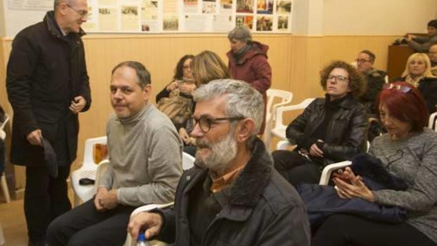 En primer término, José Luis Berenguer en una asamblea de Guanyar.