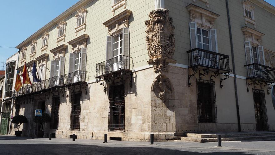 El Ayuntamiento de Orihuela ahorrará 2,2 millones de euros al año en la factura de la luz
