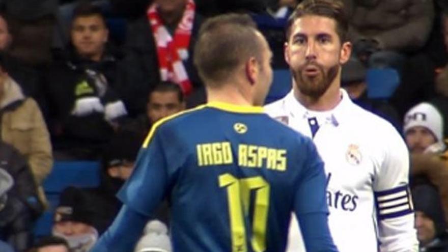 El escupitajo de Ramos a Aspas // movistar