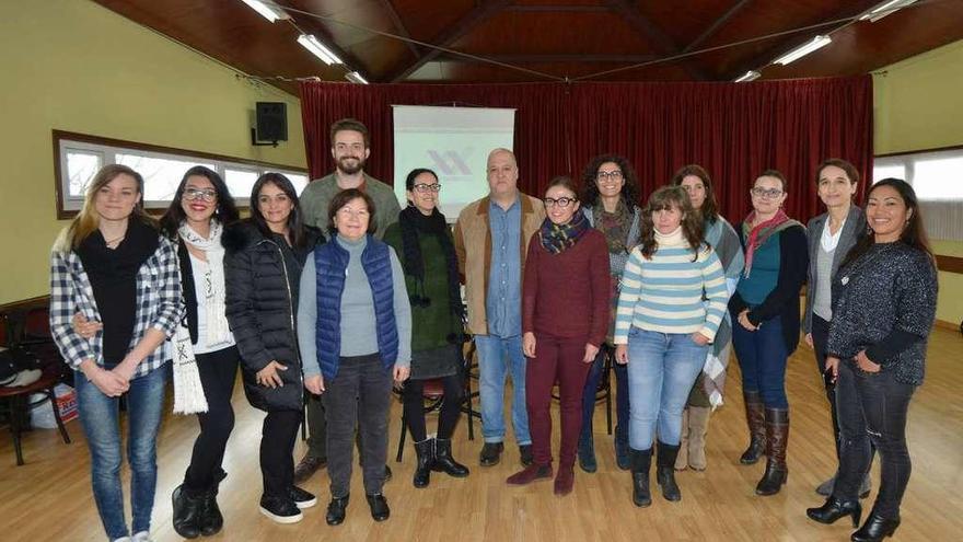 Los participantes del curso de &quot;Design Thinking&quot; que forman parte de Empoderadas XX // Gustavo Santos