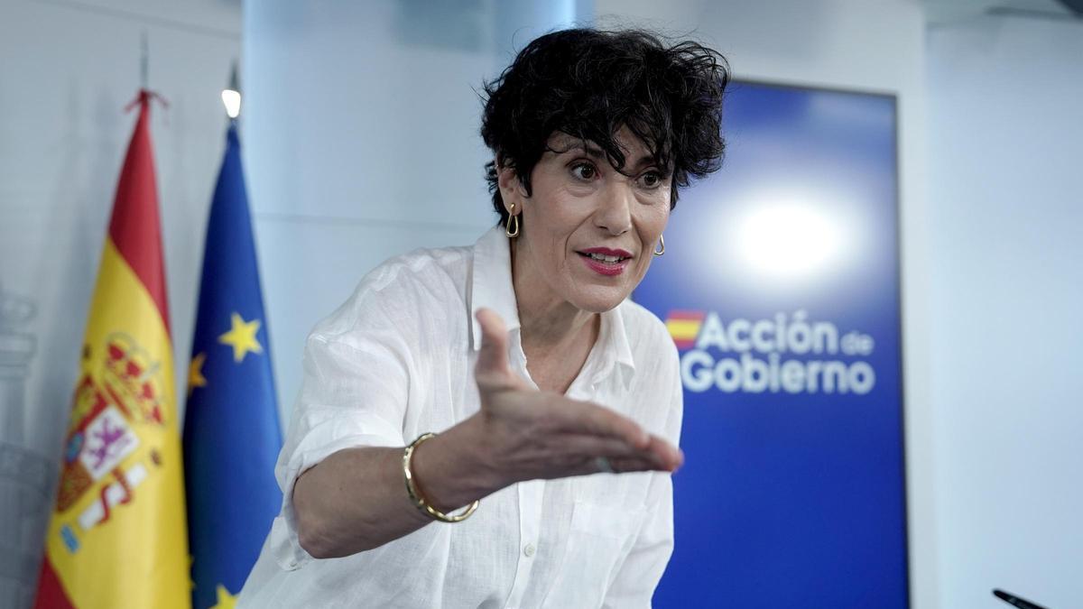 Rueda de prensa posterior al Consejo de Ministros en la que han participado la ministra Portavoz, Elma Saiz, el ministro de Hacienda, Arcadi España; la ministra de Educación, Formación Profesional y Deportes, Milagros Tolón, y la ministra de Vivienda y Agenda Urbana, Isabel Rodríguez.