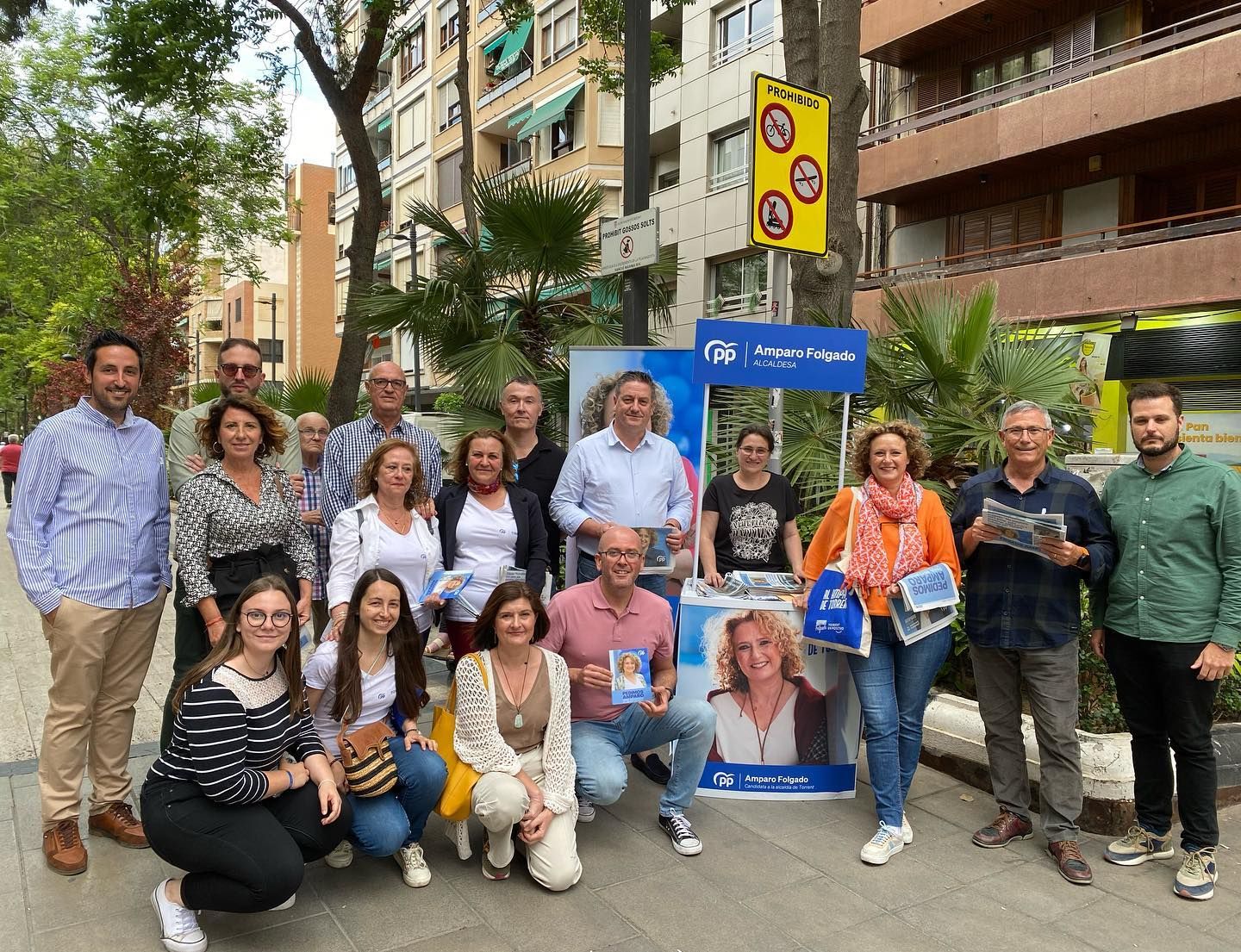 Amparo Folgado (PP de Torrent) en campaña