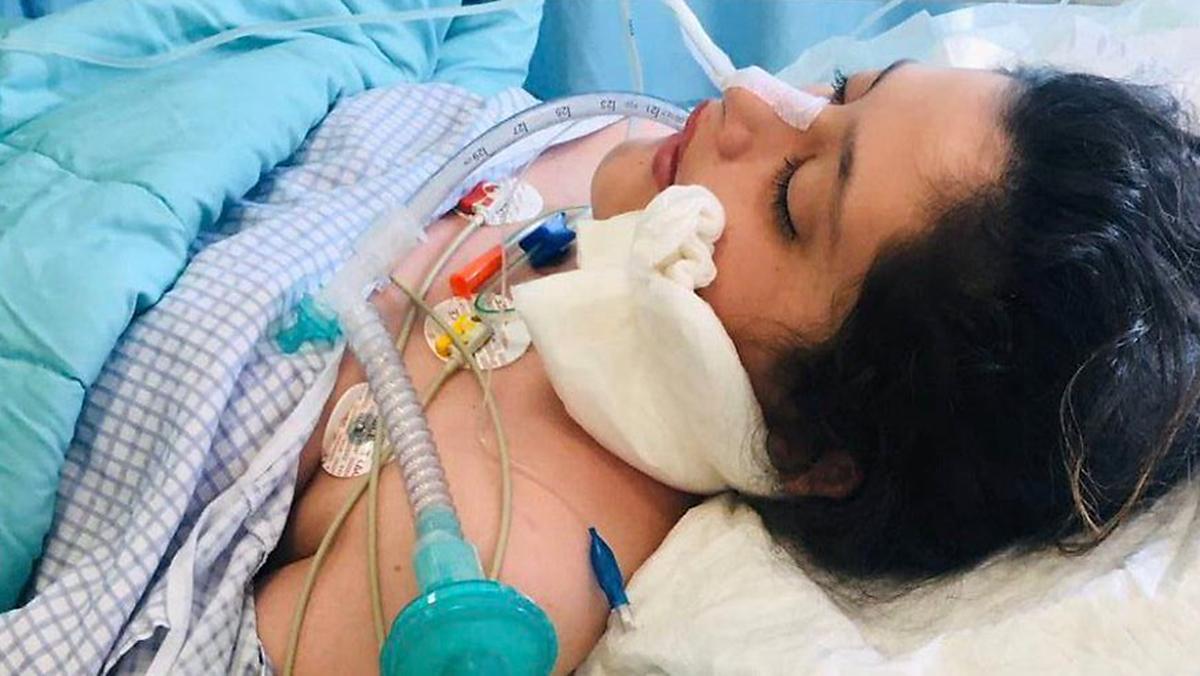 Muere la joven Iraní Mahsa Amini brutalmente atacada por no llevar bien puesto el Burka, tras ser hospitalizada Muere la joven Iraní Mahsa Amini brutalmente atacada por no llevar bien puesto el Burka, tras ser hospitalizada