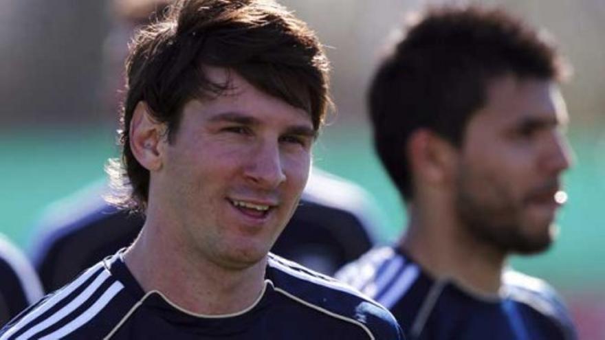 Messi: &quot;Espero que le vaya bien a Vilanova&quot;