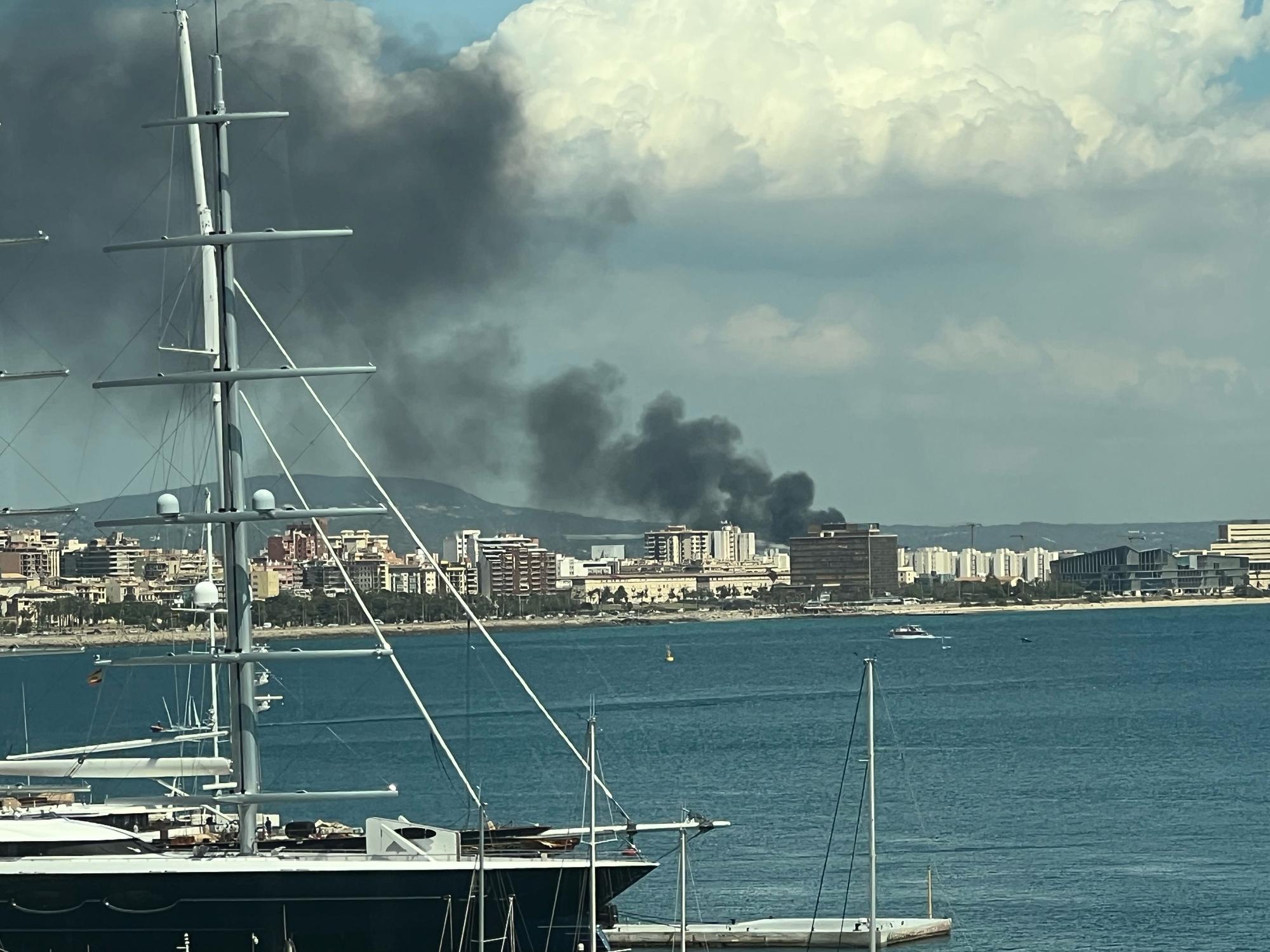 Brand im Ikea-Gewerbegebiet von Palma de Mallorca