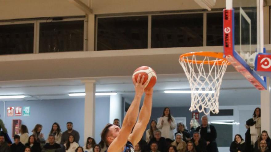 imagen del último partido en casa del CB Sant Antoni.