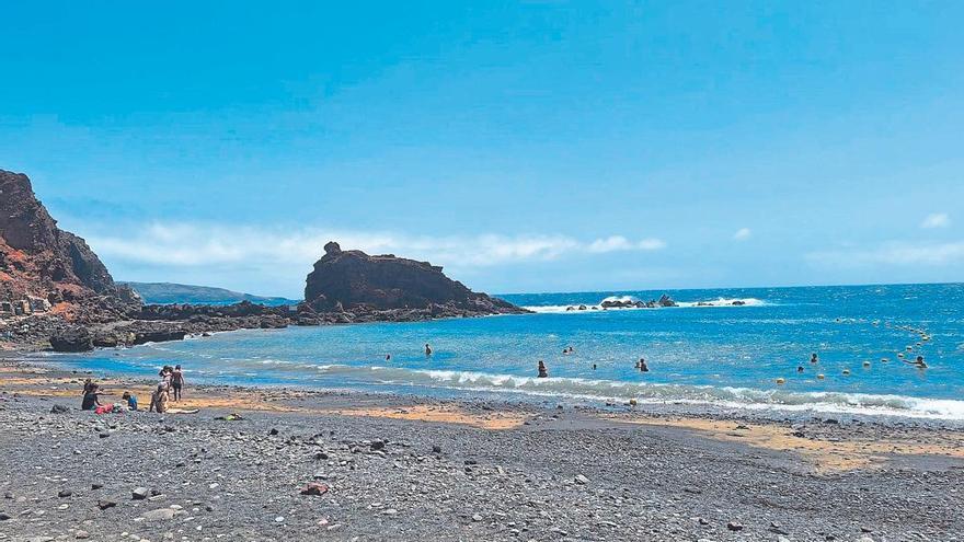La playa de El Burrero de Ingenio quiere ser como Arinaga y reclama un impulso que no  llega
