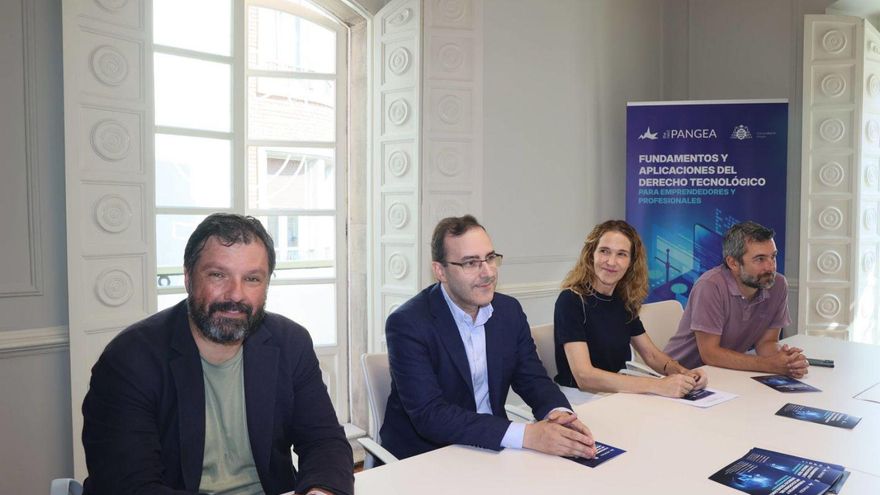 Ángel Espiniella, Rodrigo García, Pino del Río y Manuel Campa, ayer, durante la presentación. | MARIO CANTELLI