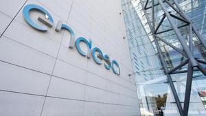 Energètiques, operadores de telèfon i aerolínies encapçalen la llista d’empreses més reclamades a Catalunya el 2025